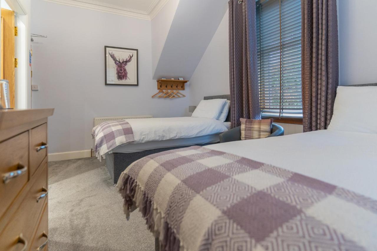 Firtree Bed And Breakfast At Galvelbeg House Crieff Buitenkant foto